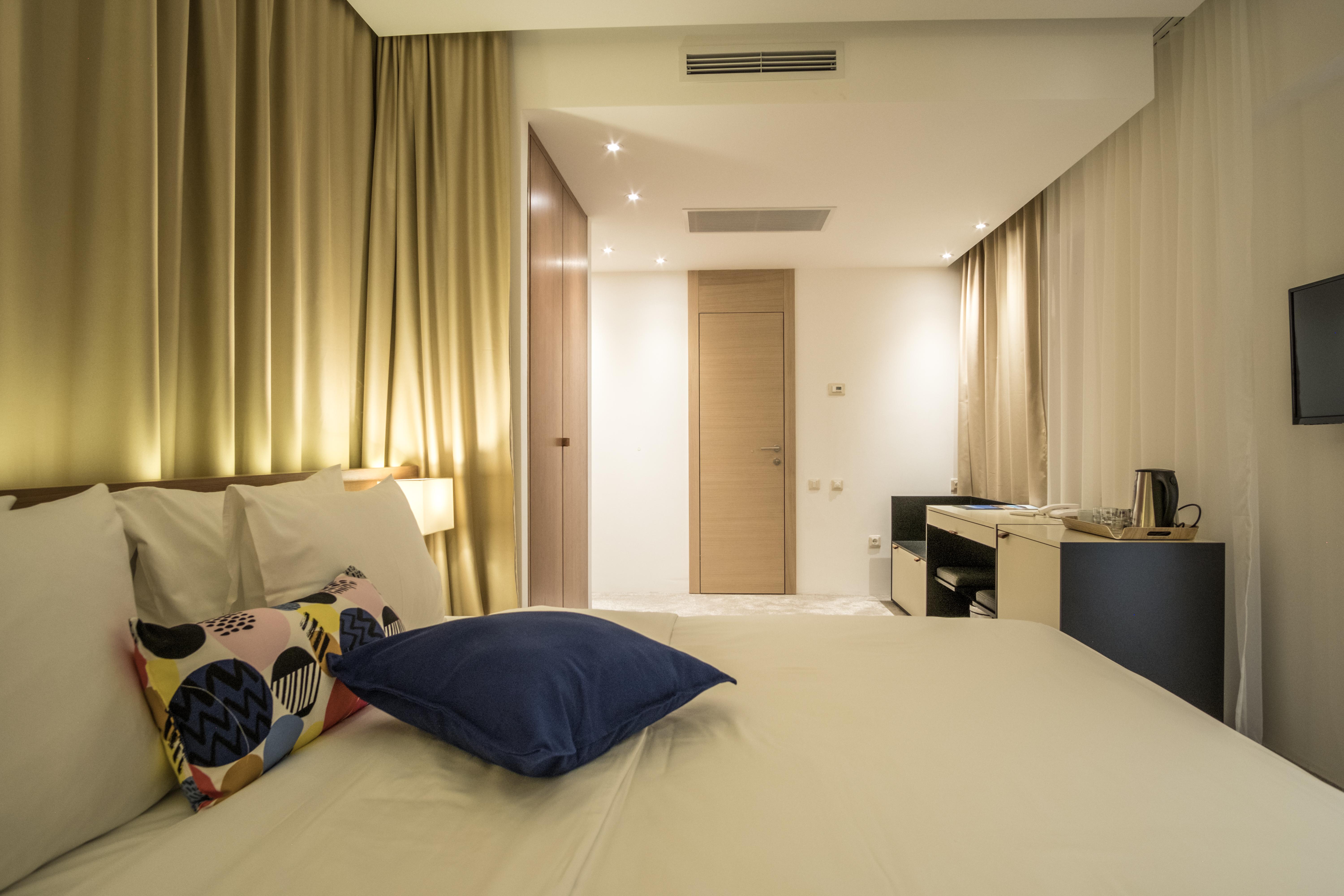 Hotel Harmonia By Dukley Budua Esterno foto