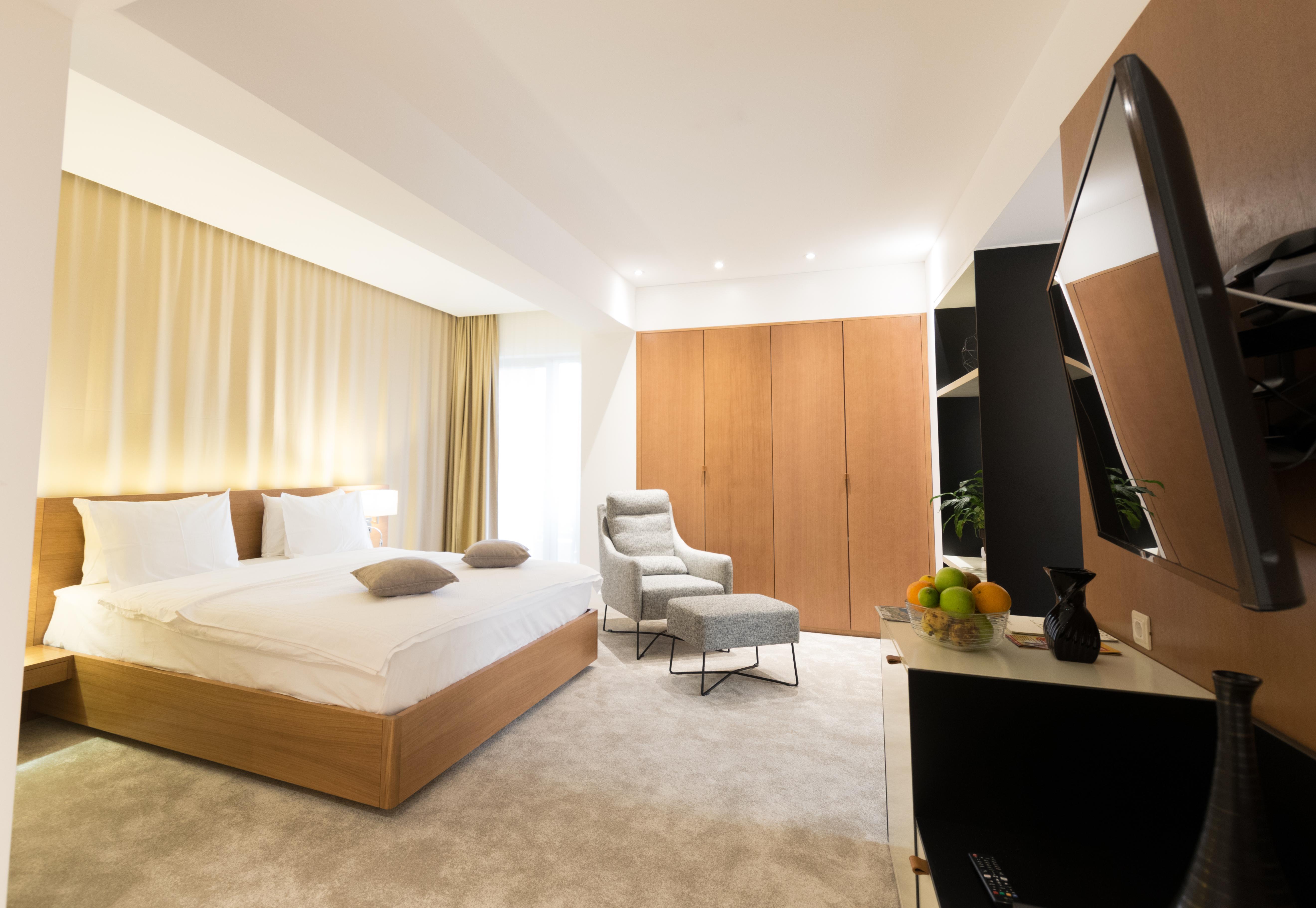 Hotel Harmonia By Dukley Budua Esterno foto