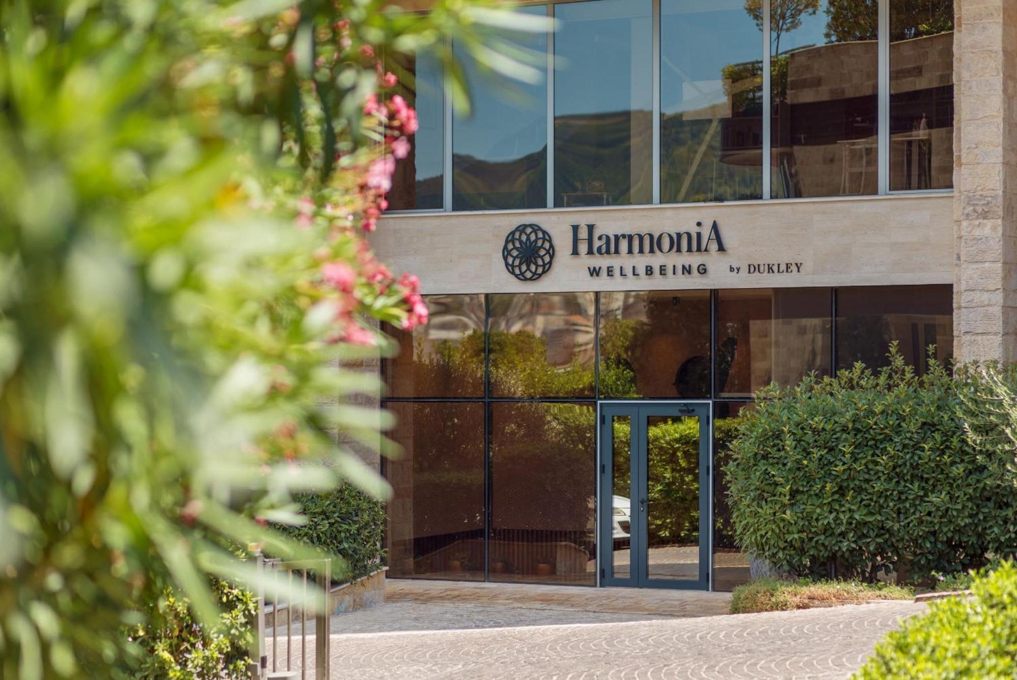 Hotel Harmonia By Dukley Budua Esterno foto